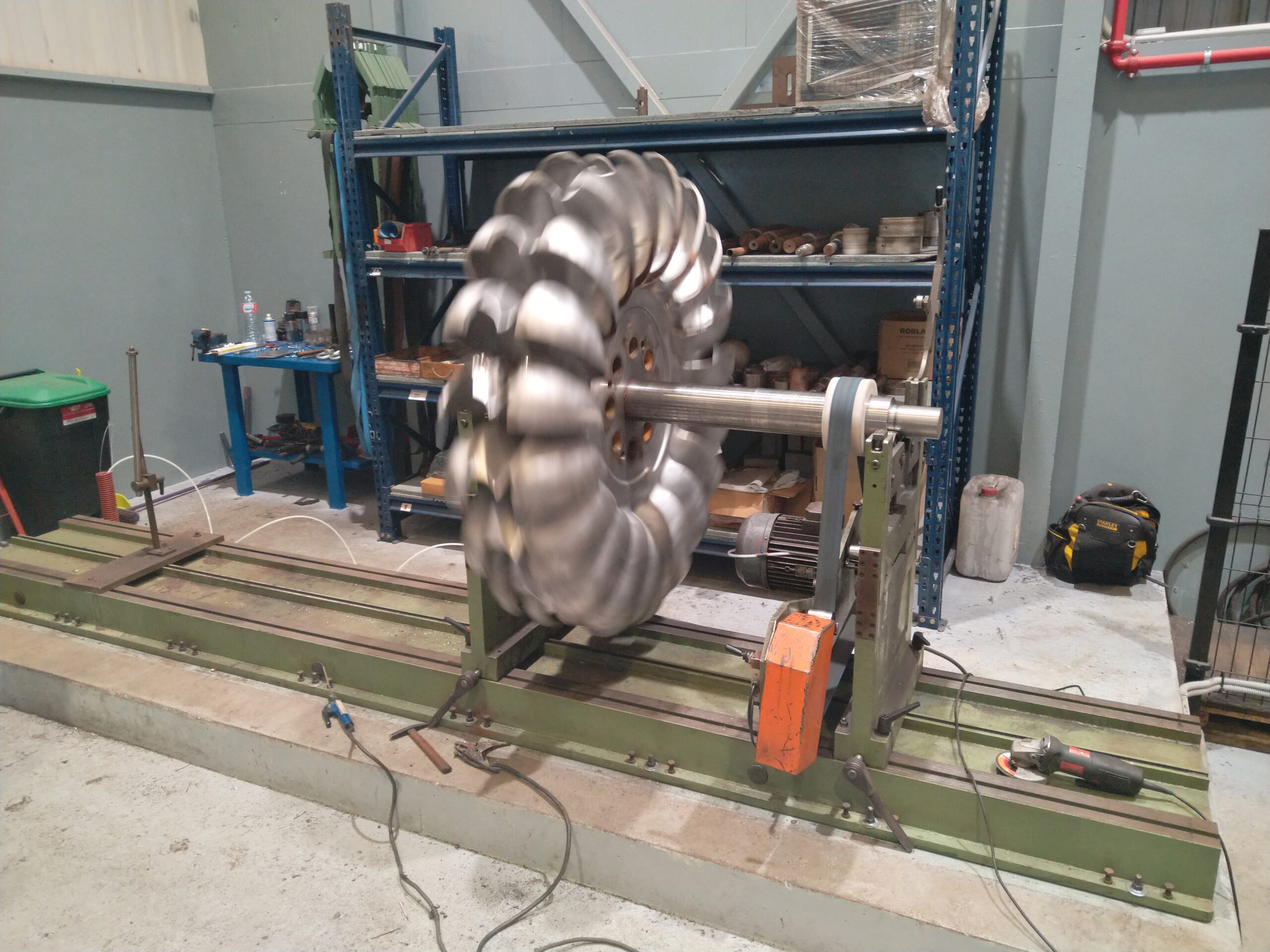 Equilibrado de motor en electromecánica industrial